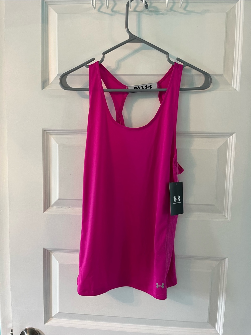 NWT Umbro Fuschia Work Out Tank Top size Small